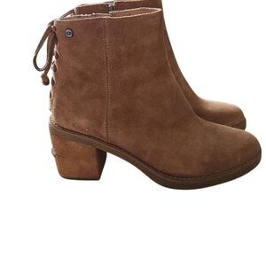 UGG Women's Size 7 Camel Suede Lace Back Side Zip Heeled Ankle Booties